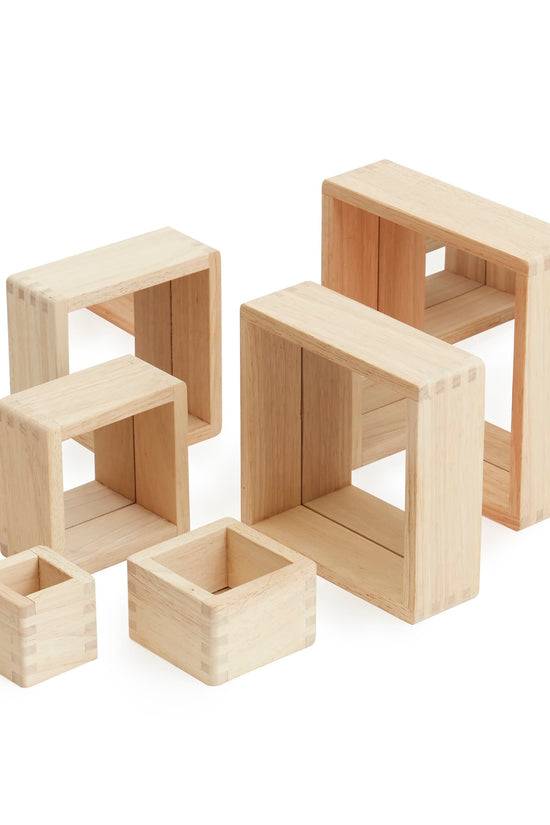 Nesting Pyramid Mirror Set